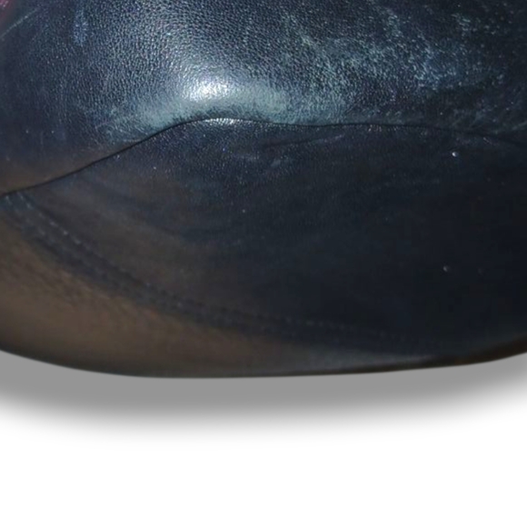 Pre-loved Coach Hadley Luxe Grain Leather Duffel Bag (Missing Long Strap) - Picture 9 of 10